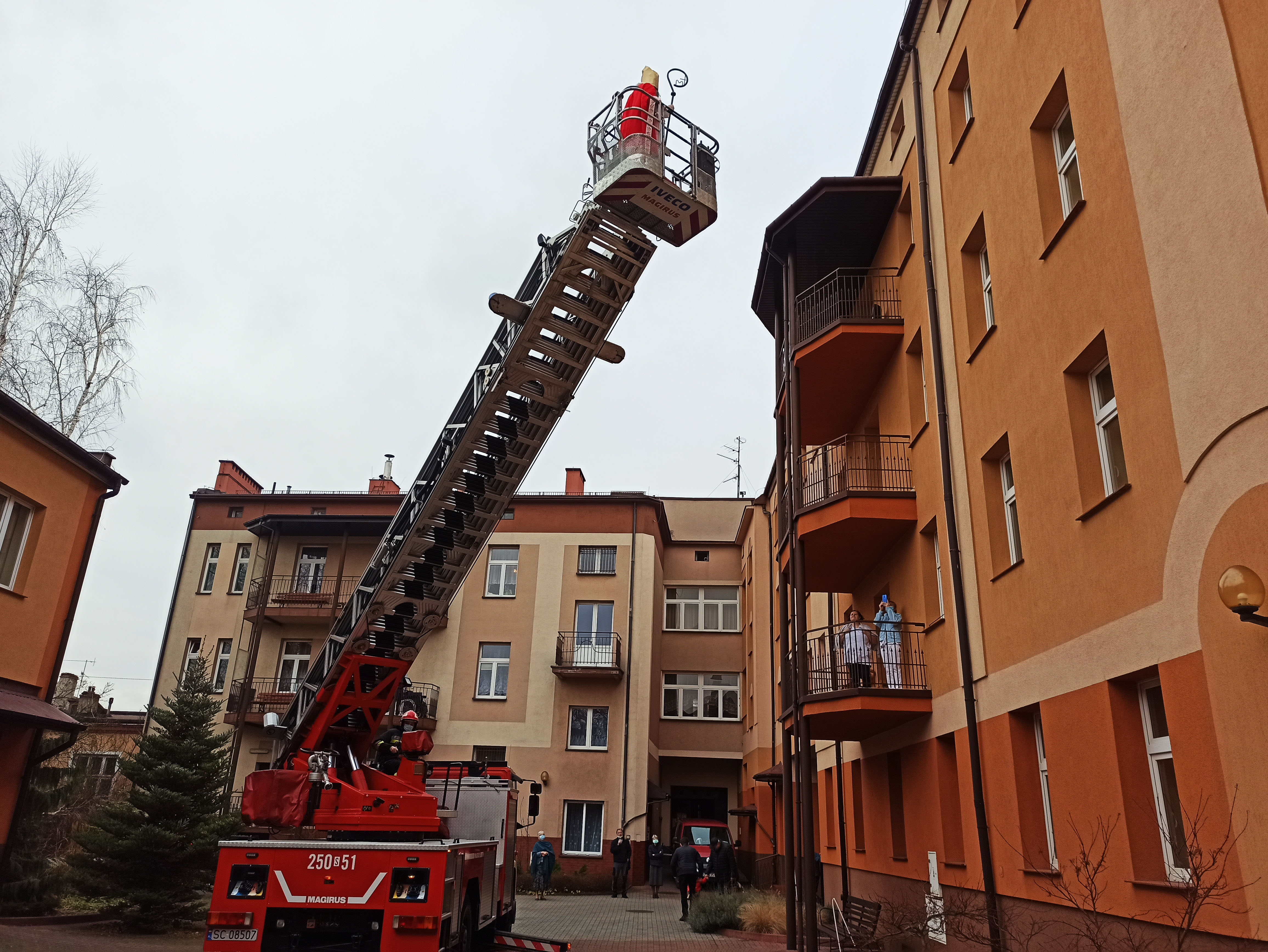 Święty Mikołaj odwiedził podopiecznych Zakładu Opiekuńczo-Leczniczego