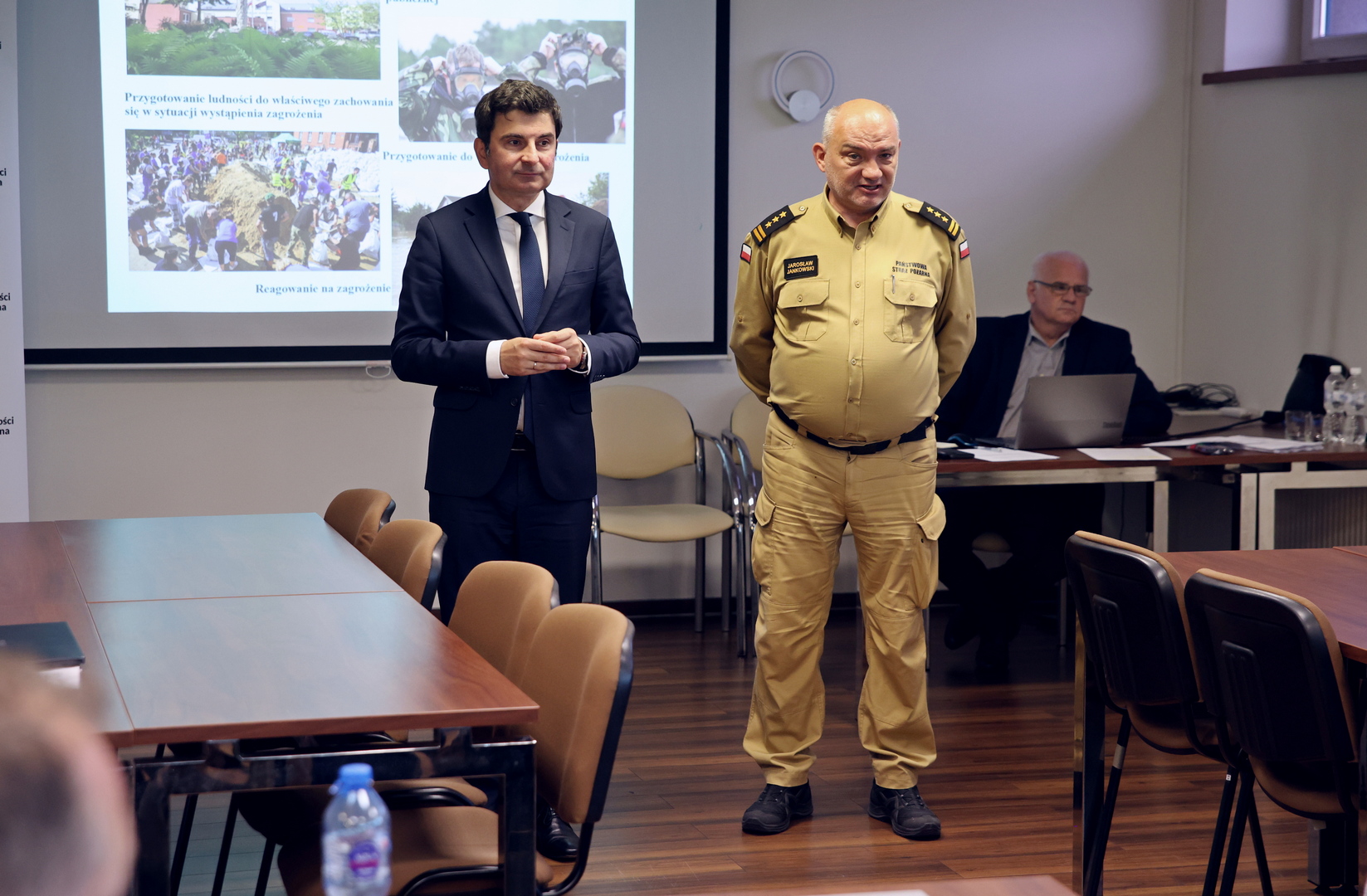 Szkolenie zasadnicze z zakresu ochrony ludności i obrony cywilnej dla osób pełniących funkcję wójtów, burmistrzów i prezydentów miast
